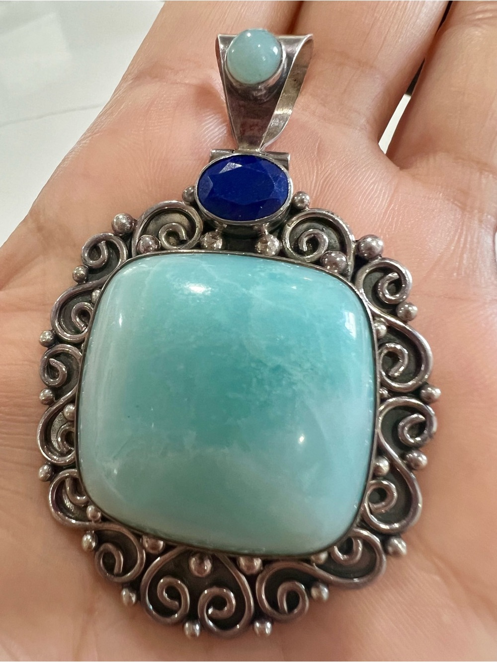 Suarti Bali 925 SterlingSilver Vintage Chalcedony Lapis Lazuli statement Pendant